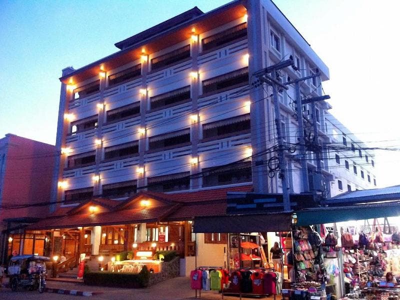 Riverfront Hotel Mukdahan 3