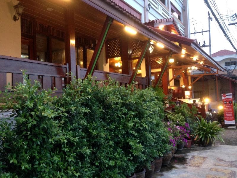 Riverfront Hotel Mukdahan 5