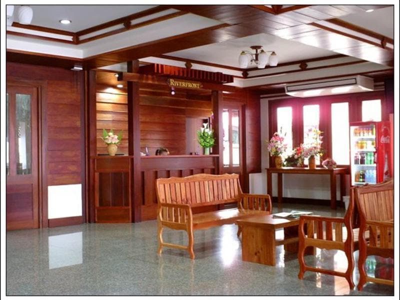 Riverfront Hotel Mukdahan 4