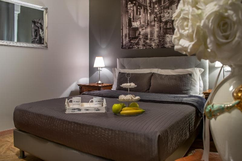 051 Room & Breakfast (Adults Only) 2