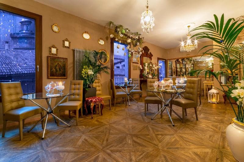 051 Room & Breakfast (Adults Only) 3