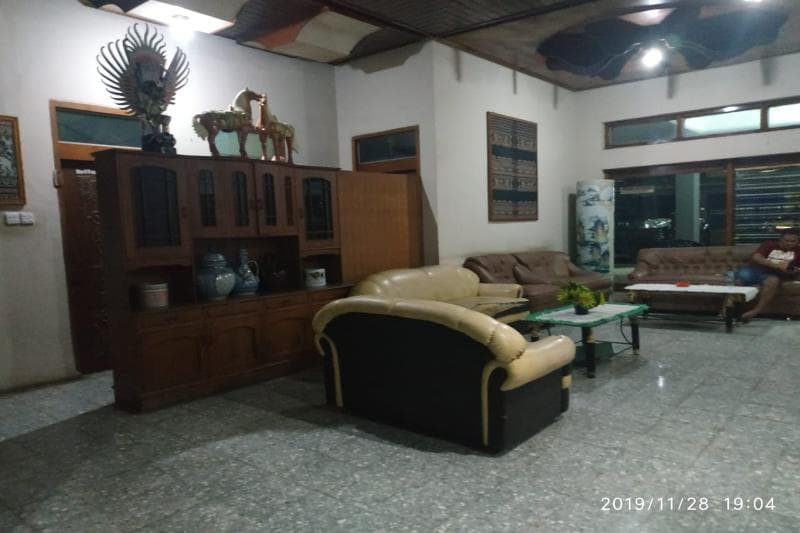 Hotel Charvita By Oyo Rooms 4