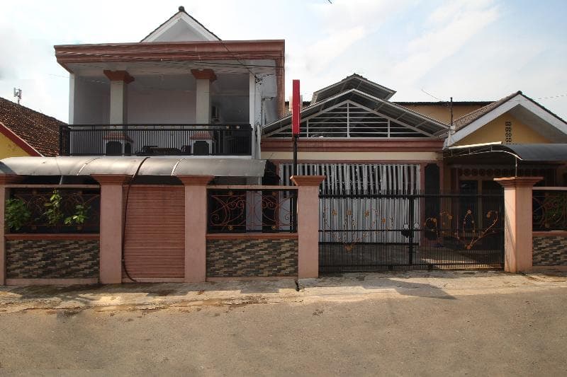 Oyo 2176 Amanah Syariah Residence main