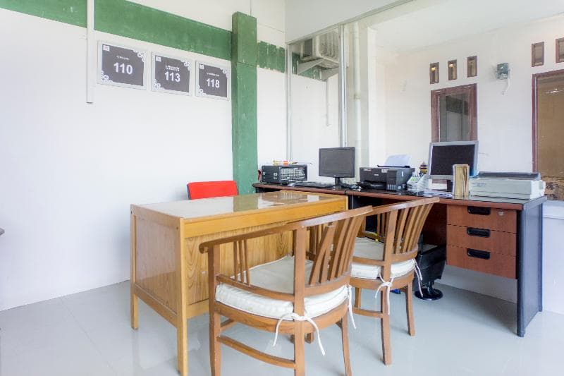 Oyo Life 2354 Rose House 2