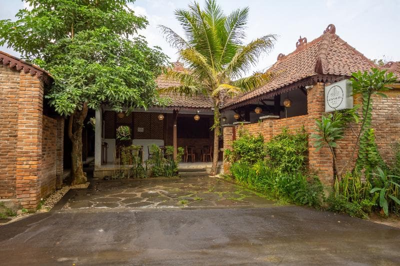 Abhaya Mudra Homestay by OYO Rooms 5