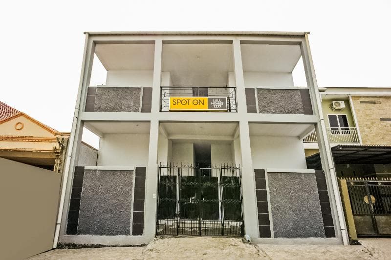 Oyo 2277 Lulu Homes 3