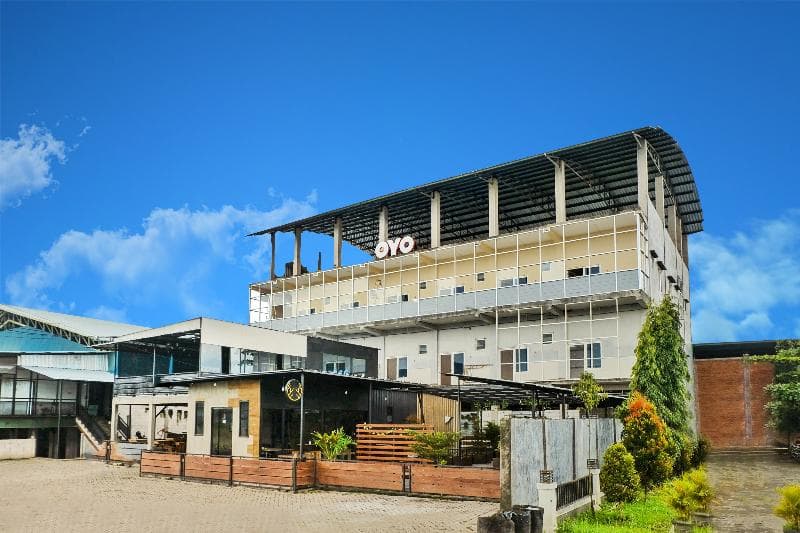 Oyo 1468 Sm House
