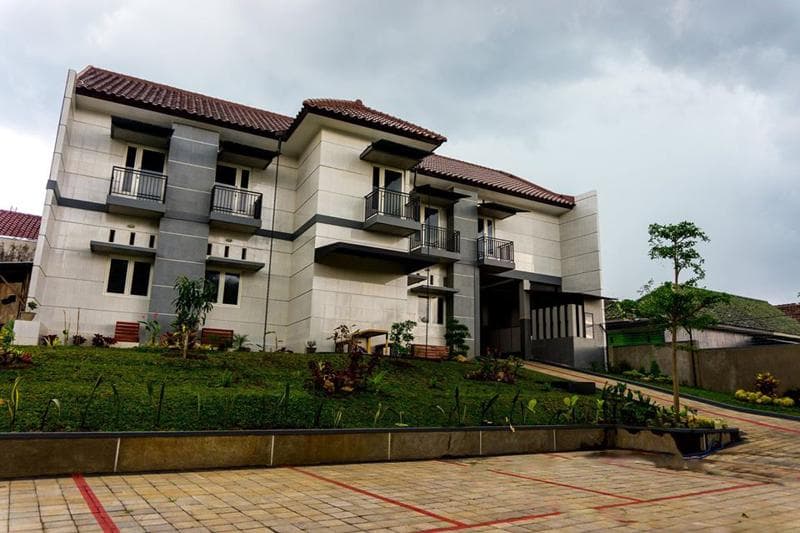 Gerbera House - Kos Putri by OYO Rooms 5