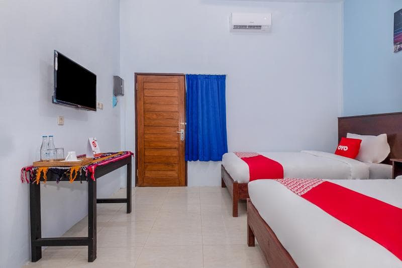 Oyo 2450 Hening Homestay 3