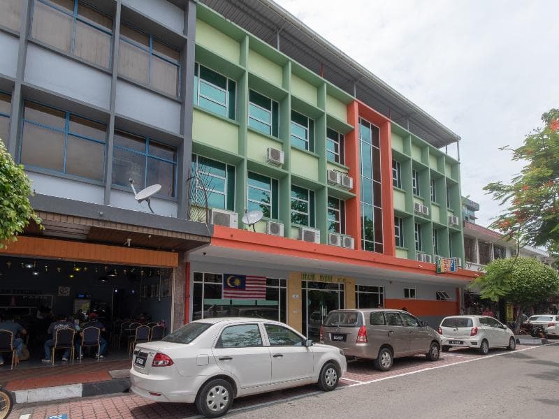 Oyo 89344 Labuan Avenue Hotel 1
