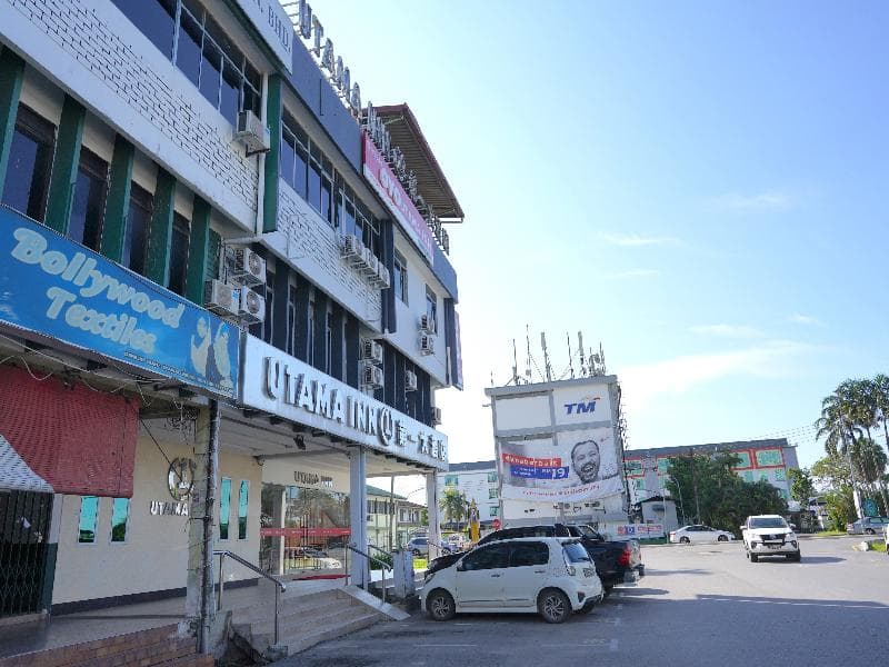 Oyo 89544 Utama Inn 4