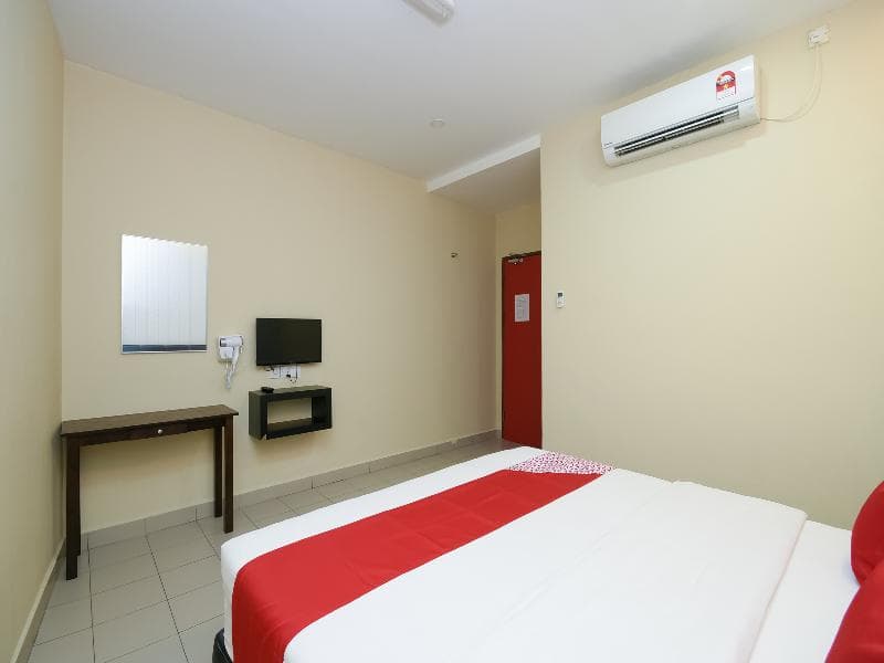 Oyo 89301 Ys Inn 2
