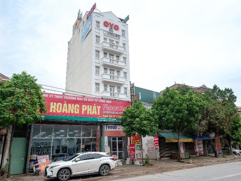 Lenka Hotel by OYO Rooms 3