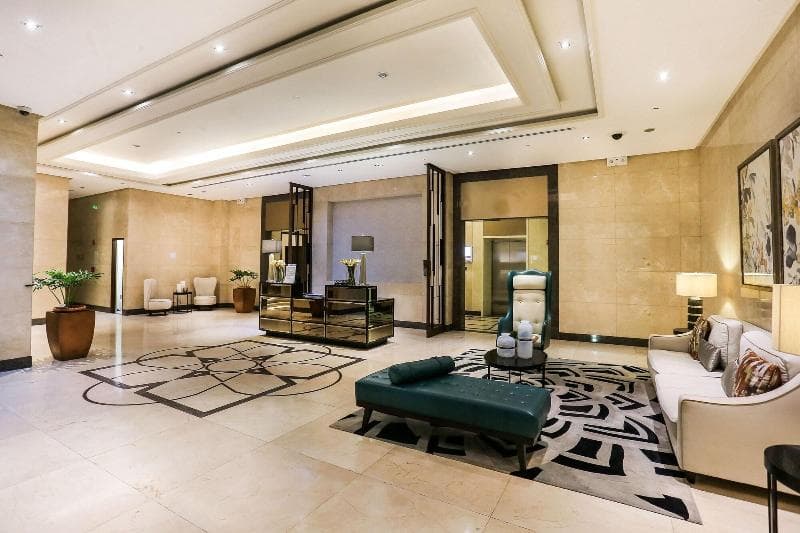 Maxstays Max Pavilion The Venice Residences 5