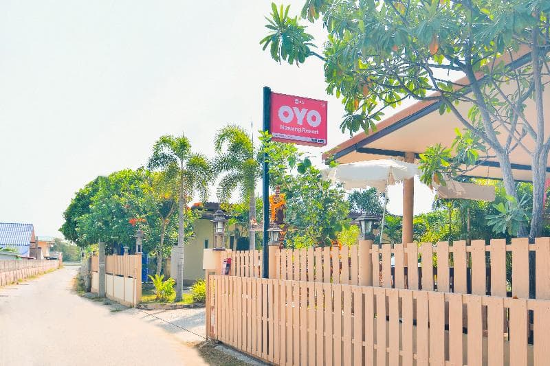 Oyo 607 Nawang Resort 4