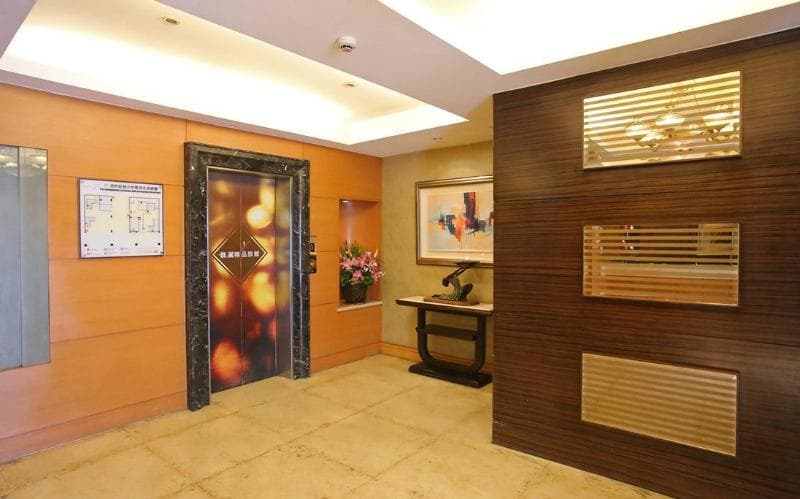 Elegance Hotel 3