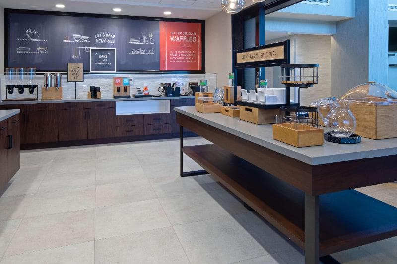 Hampton Inn & Suites Gilroy 3