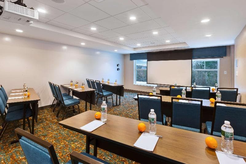 Hampton Inn Cape Cod Canal photo 1