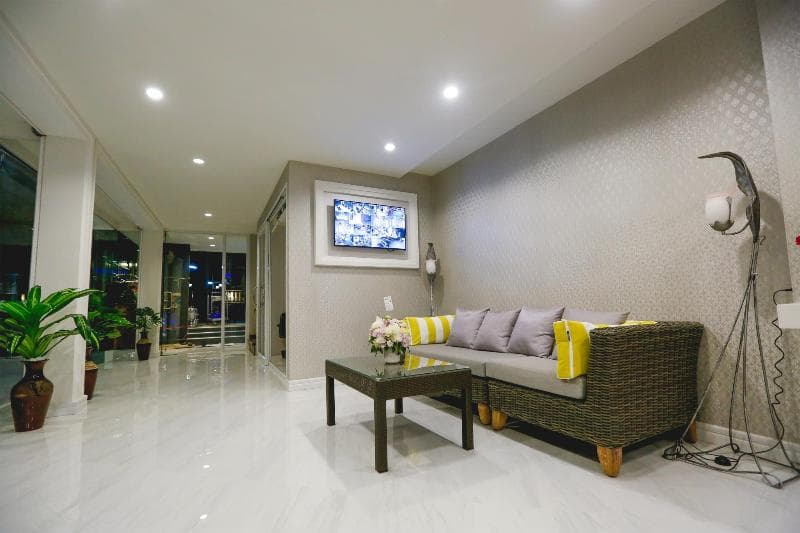 Hua Hin White Villa Hotel 5