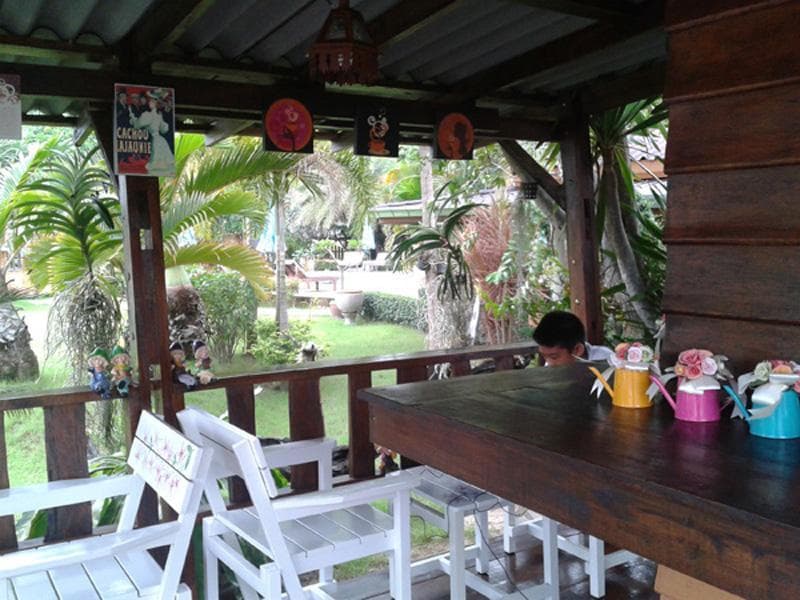 Ban Krut Resort main