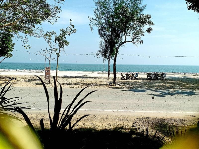Pranmanee Beach Resort 5