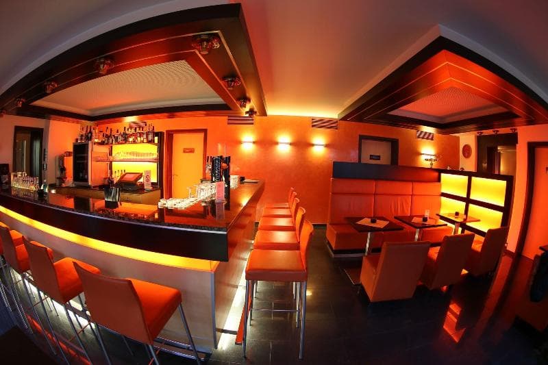 & Restaurant Goldener Pflug 2