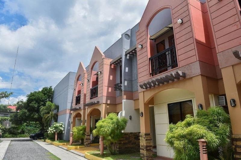 Manora Apartments And Guest House 5