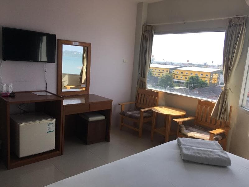 Prachuap Beach Hotel photo 1
