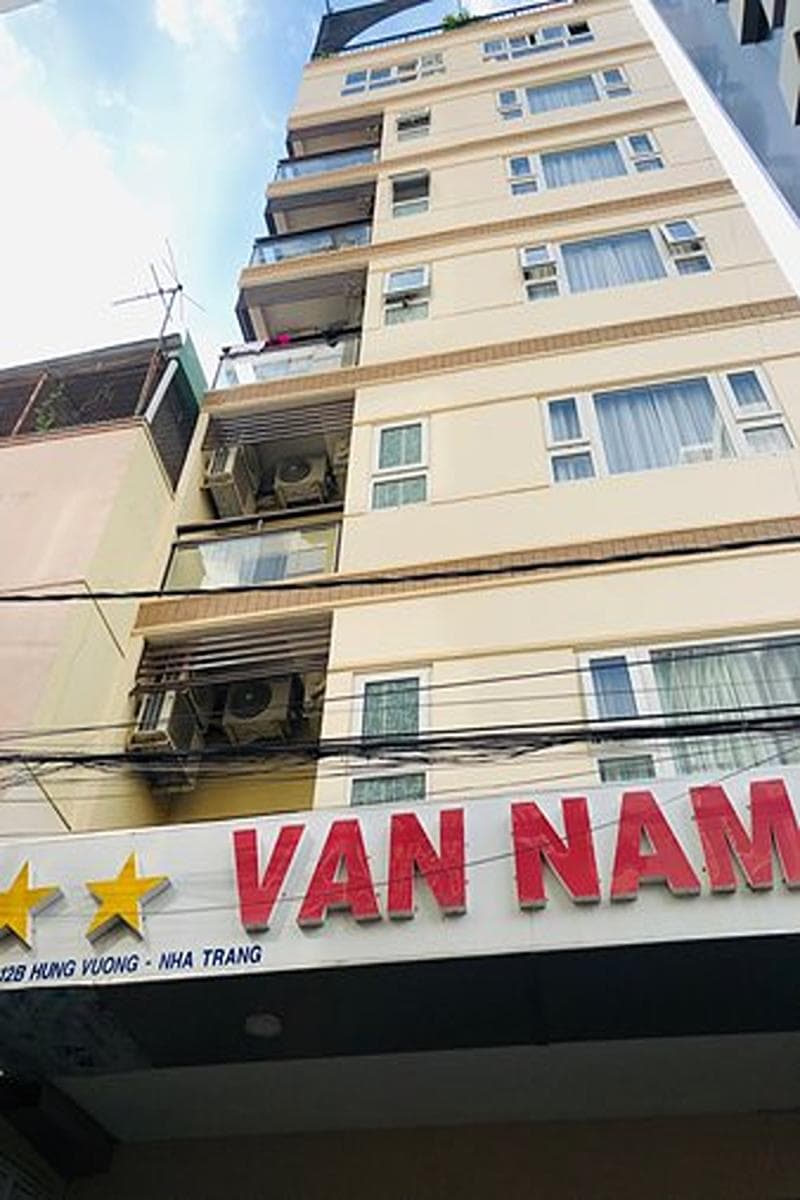 Van Nam Hotel 4