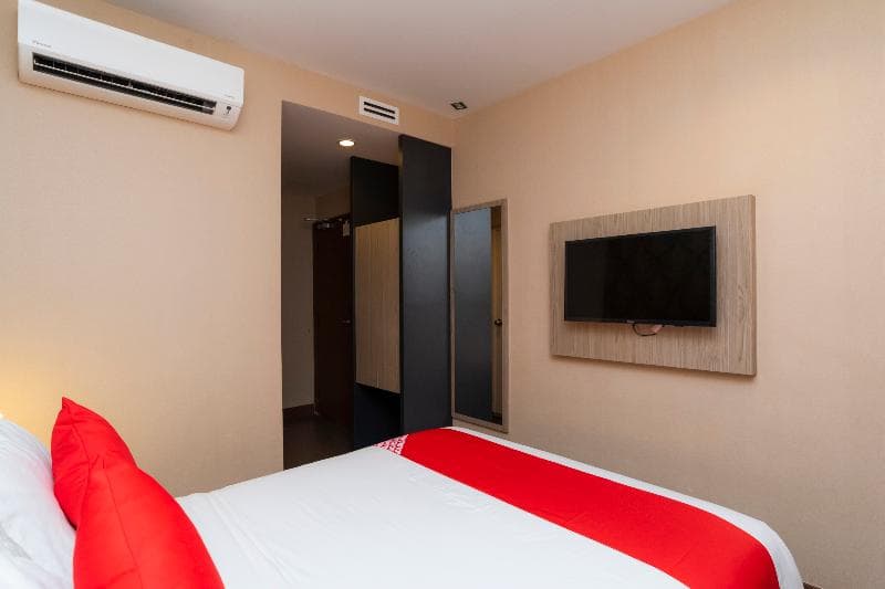 Oyo 89420 Hotel 101 2