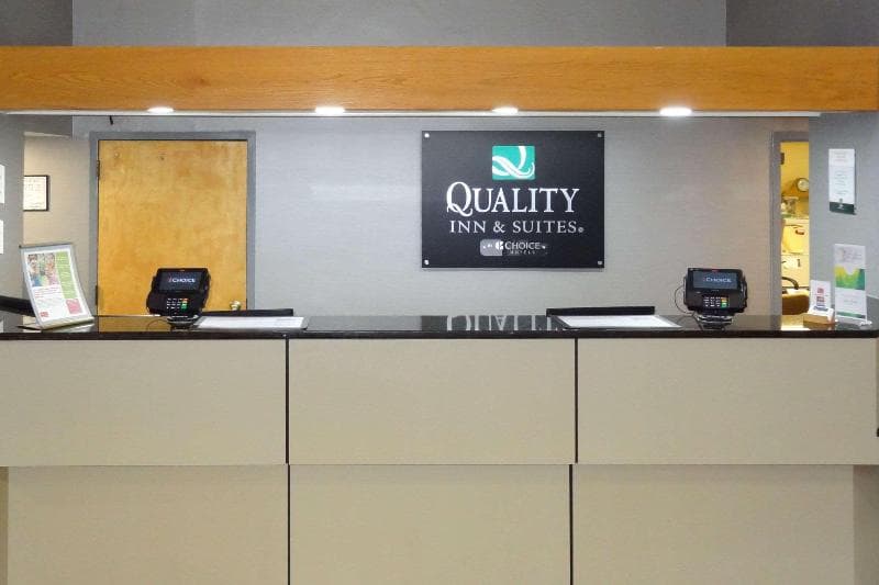 Quality Inn & Suites Raleigh North 4