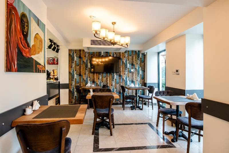 The Camelot Hotel photo 1