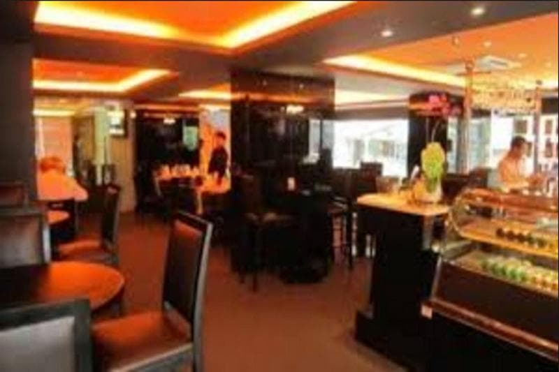 Queen Central Apartment Hotel main