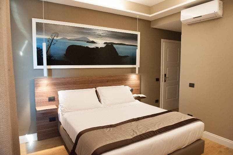 7Th Floor Suite 2