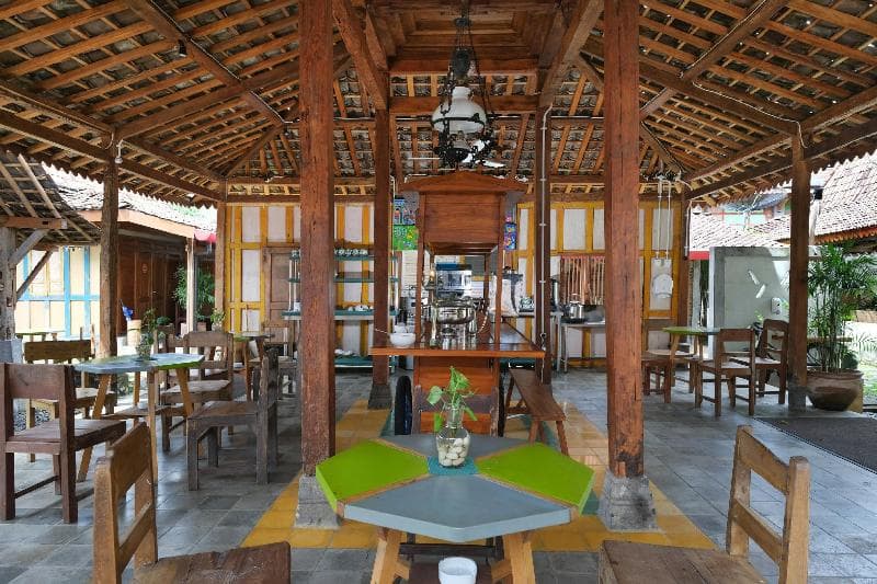 Kampung Lawasan Heritage Cottage main
