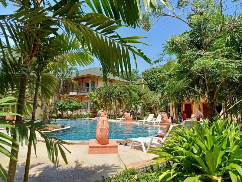 Coconut Beach Resort 4