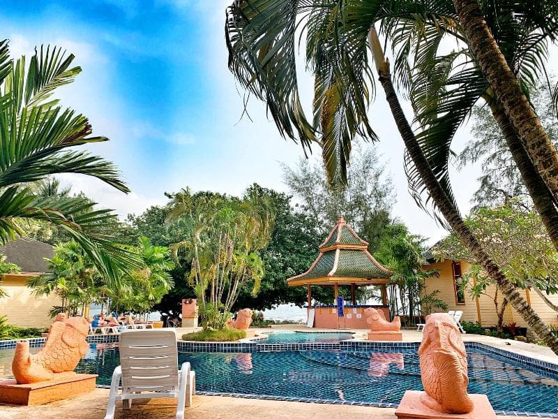 Coconut Beach Resort 3