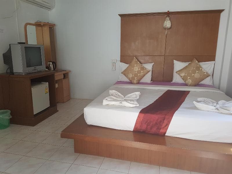 Lanta Paradise Beach Resort 4
