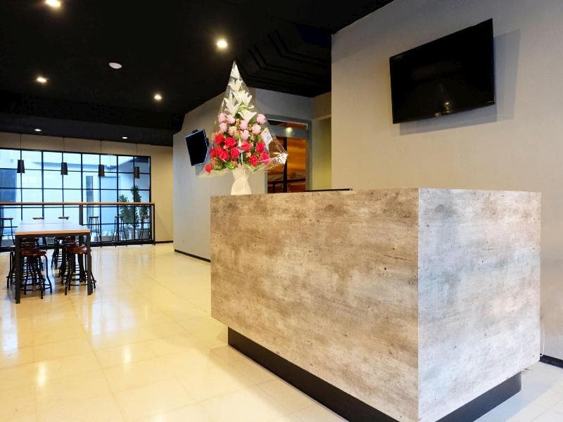 Livinn Hostel City Center Surabaya photo 1