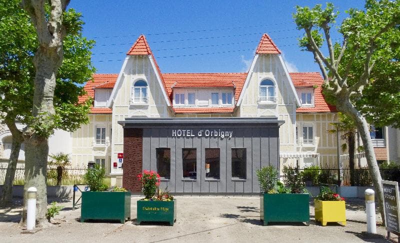 Citotel d’Orbigny main