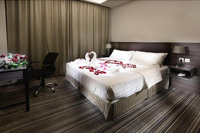 Grand Lily Hotel Suites photo 1