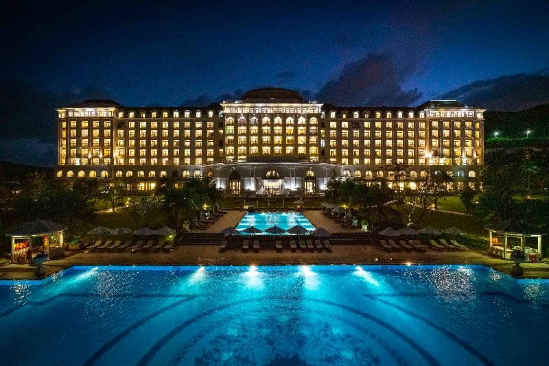 Nha Trang Marriott Resort & Spa Hon Tre Island 5