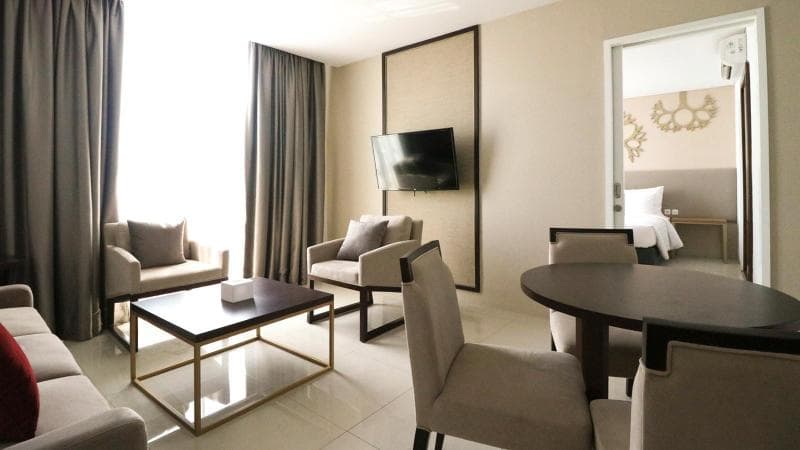Palm Park Hotel Surabaya photo 1
