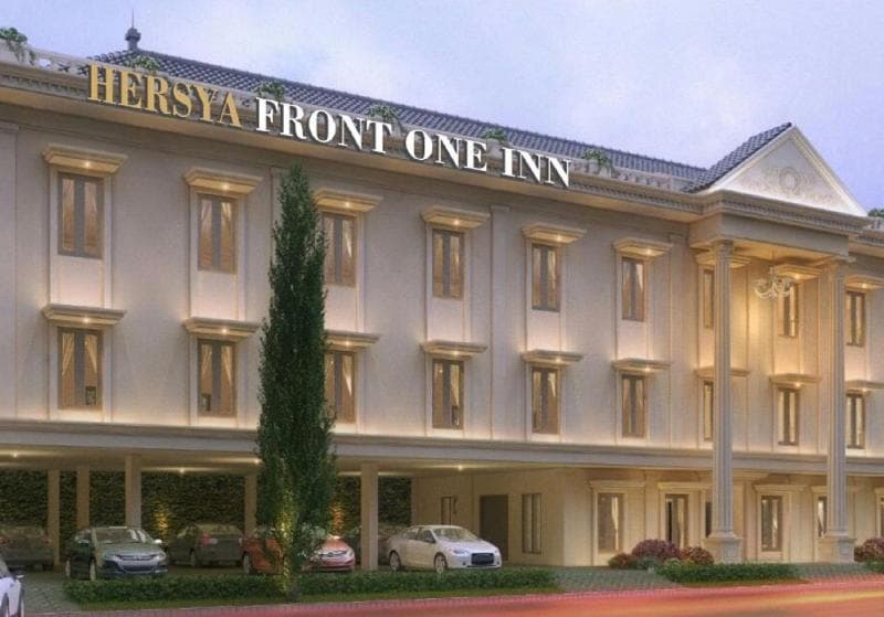 Hersya Front One Inn Surabaya 2