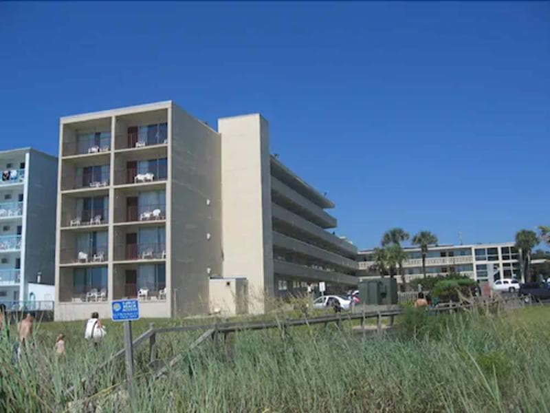 Oceanfront Viking Motel 5
