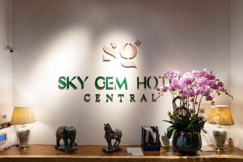 Sky Gem Central Hotel main