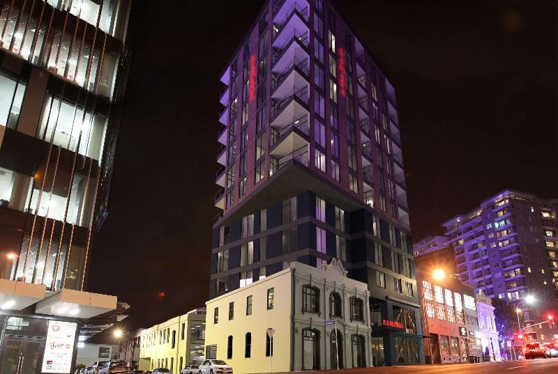 Ramada Suites By Wyndham Victoria Street West 1