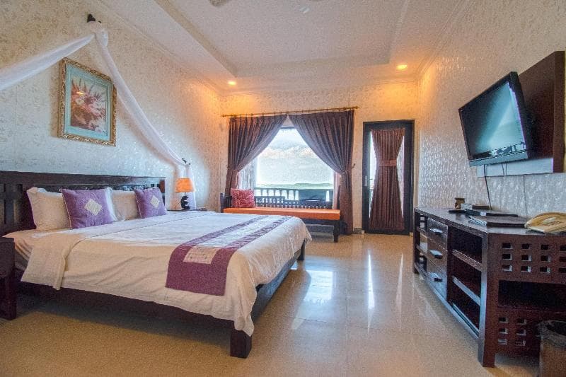 Bintan Spavilla Beach Resort main