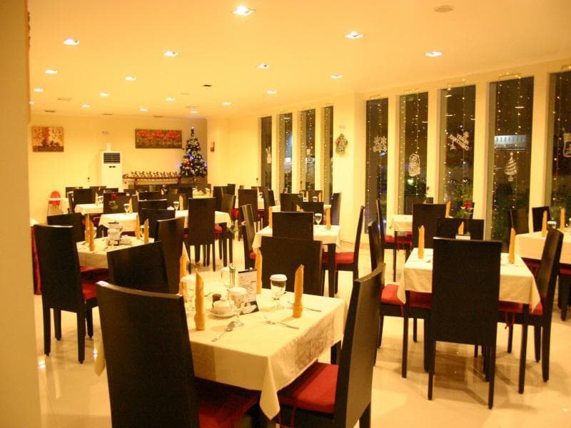 Royal Mamberamo Hotel 4