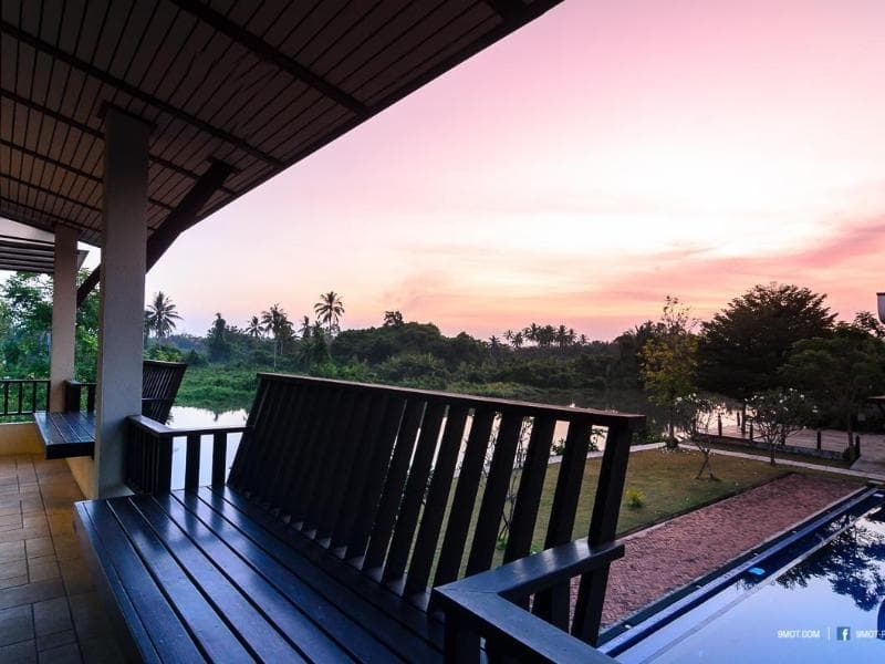 Naraya Riverside Resort photo 1